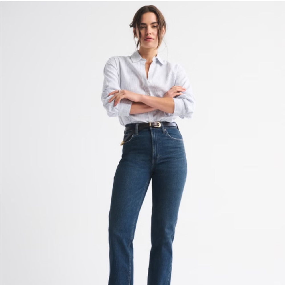 Abercrombie Ultra High Rise 90s Straight Jean